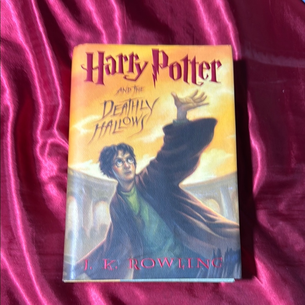 Harry Potter and the Deathly Hallows Book